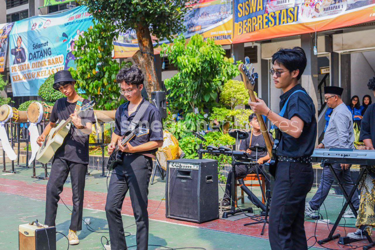 BAND SMK PGRI 1 TANGERANG TAMPIL PERDANA DI LIGA PENSI!