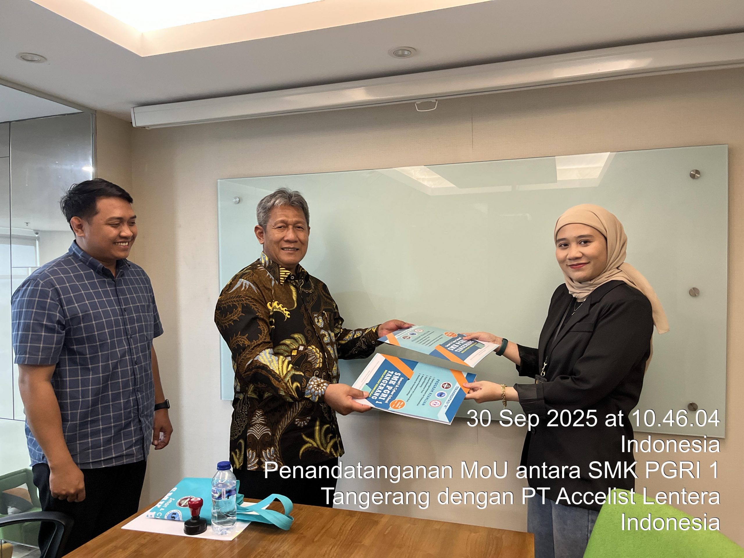 SMK PGRI 1 Tangerang Jalin Kerja Sama Strategis dengan PT Accelist Lentera Indonesia untuk Program 1000 Sales Naik Kelas