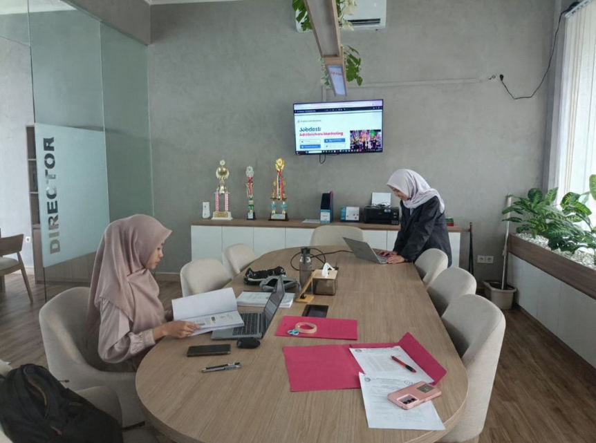 SMEGIONE GELAR SIDANG PKL SEBAGAI TAHAP AKHIR EVALUASI SISWA TAHUN AJARAN 2025/2026