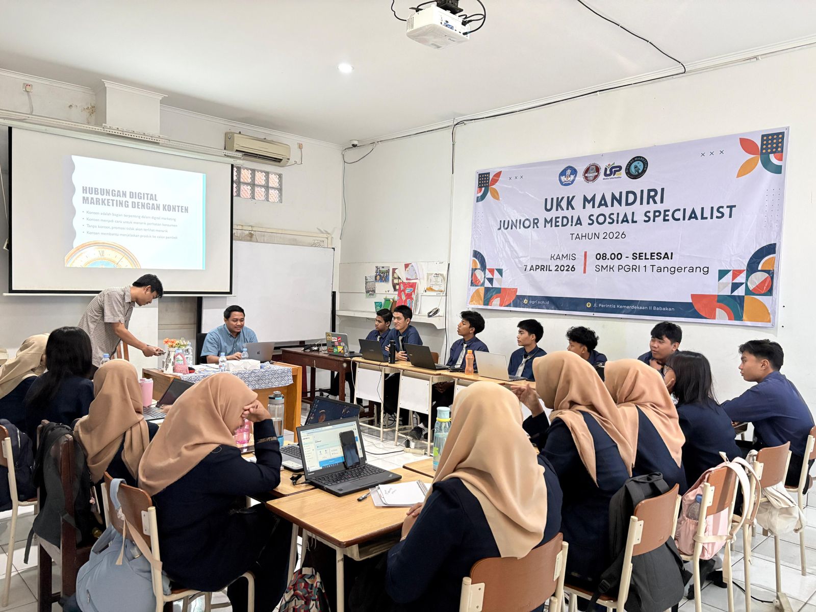 SMK PGRI 1 TANGERANG LAKSANAKAN UJIAN KOMPETENSI KEAHLIAN (UKK) TAHUN AJARAN 2025/2026